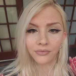 Meet your Posher, Jade